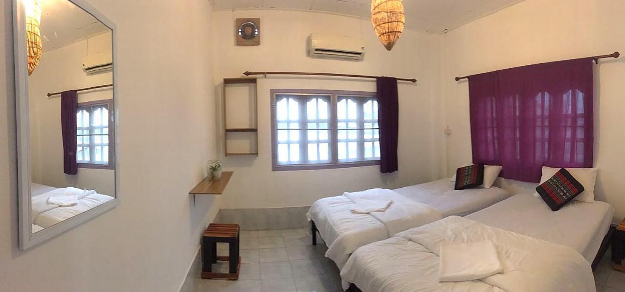 Bamboo Hostel Тхакхэк Экстерьер фото