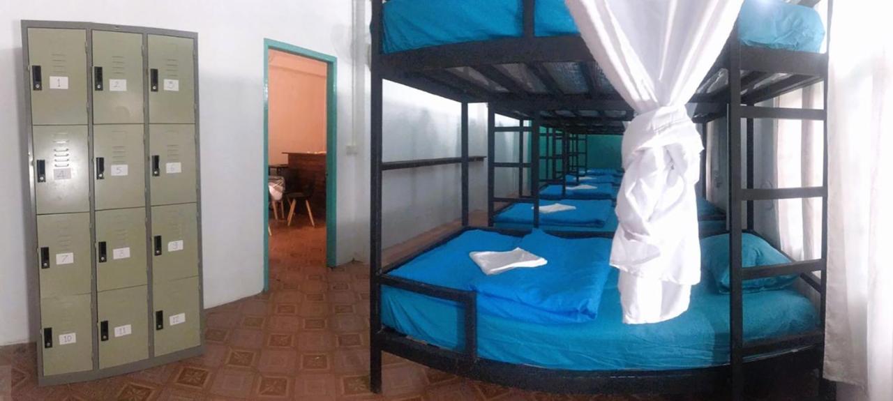 Bamboo Hostel Тхакхэк Экстерьер фото